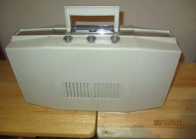 1968 Motorola Solid State Portable 8-Track Player CS705 - s l16005